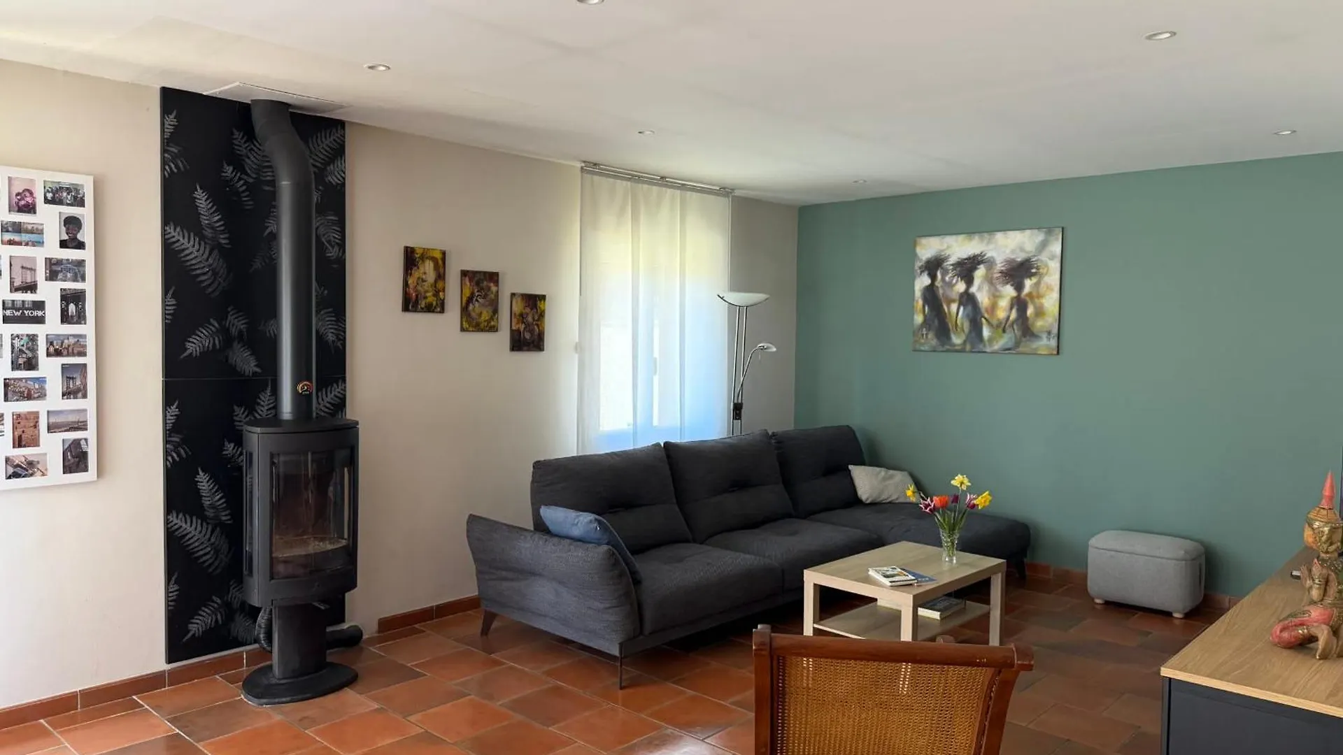 Holiday home Air-Conditioned House With Private Garden In Le Thor Pets Are Welcome